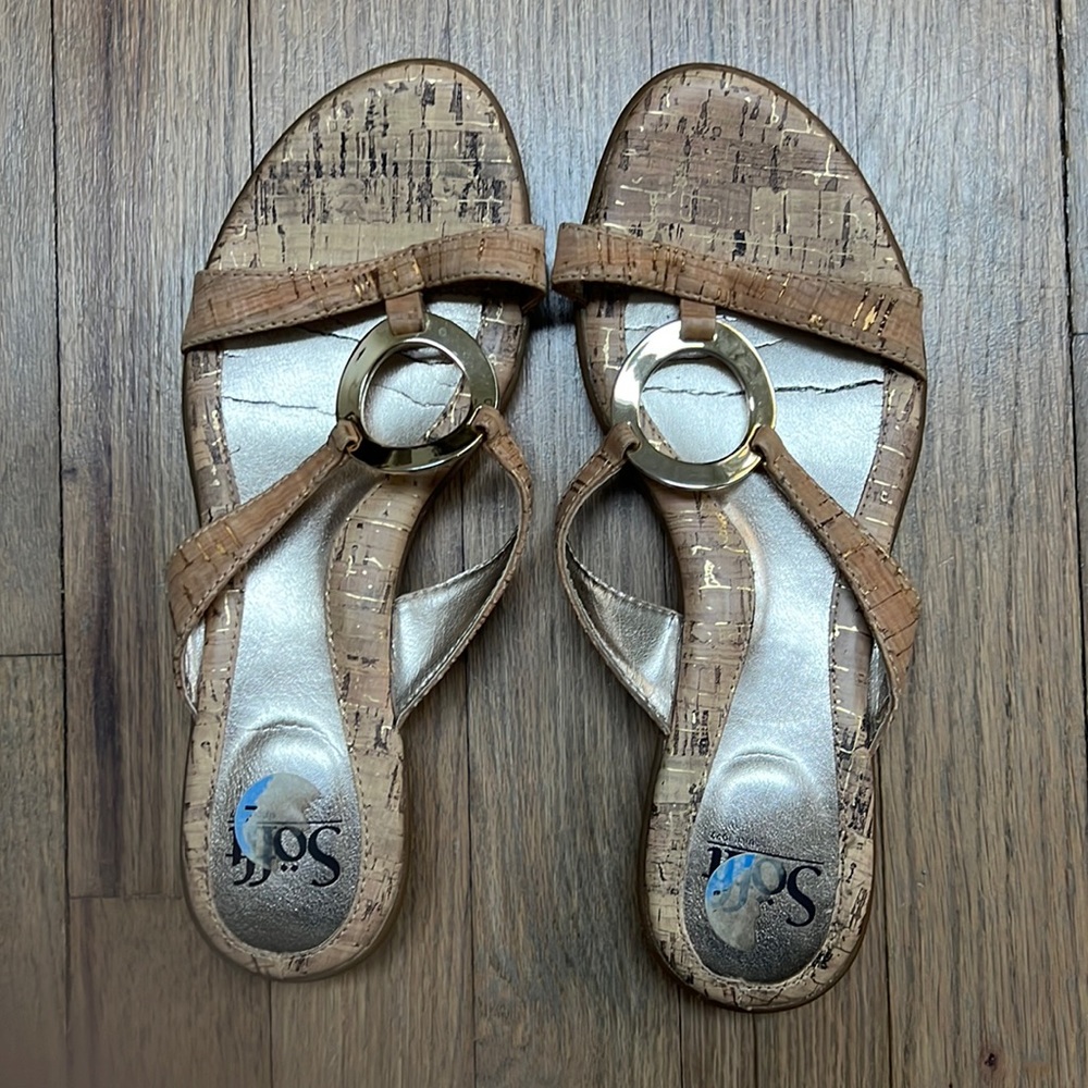Sofft Gently used, sandals
